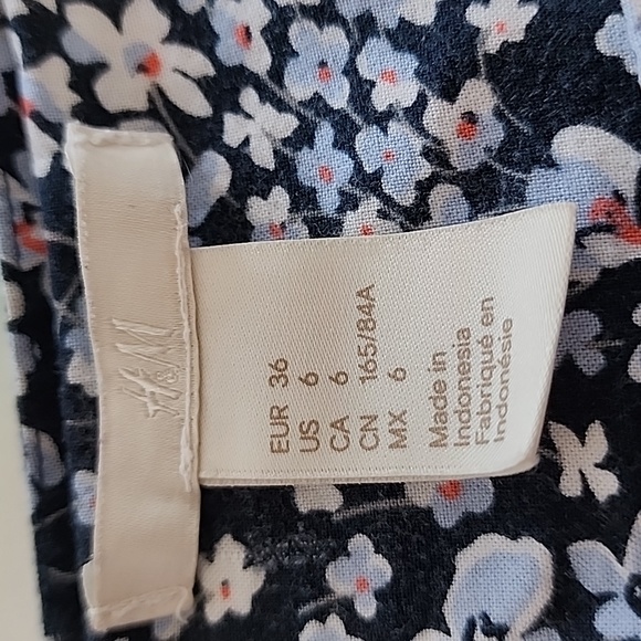 H&M Floral sundress Size 6 - Picture 9 of 9